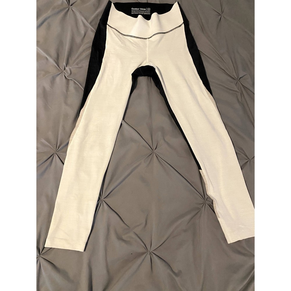 Outdoor Voices | Women's Medium Leggings | Like New | Cream, Gray, & Tan
